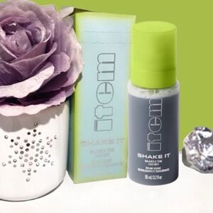 💎*4/$32.00! Item Beauty Shake It Balance & Tone Oil Absorbing Facial Mist *BNIB